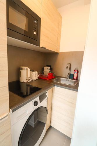 Stylish Studio Close to the Eiffel Tower