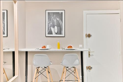 Compact Studio in Central Paris Practical & Convenient