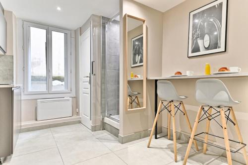Compact Studio in Central Paris Practical & Convenient
