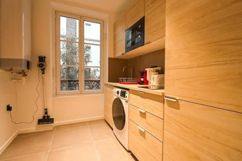 Elegant 1-Bedroom Apartment on Rue Saint-Dominique