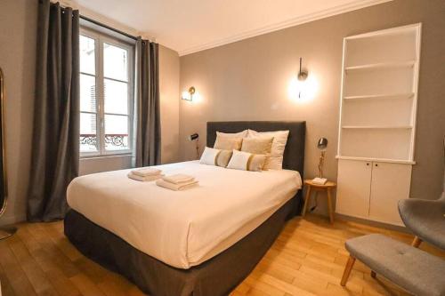 Elegant 1-Bedroom Apartment on Rue Saint-Dominique