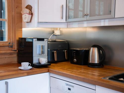 Chalet Prima 1084 by Interhome
