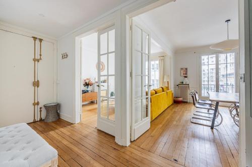 Parc Montsouris - In a pretty square - 2 bedrooms
