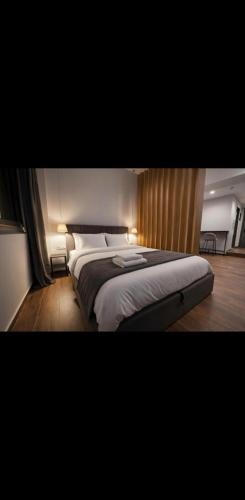 Piraeus Port Suites Luxury No3