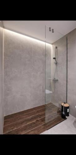 Piraeus Port Suites Luxury No3