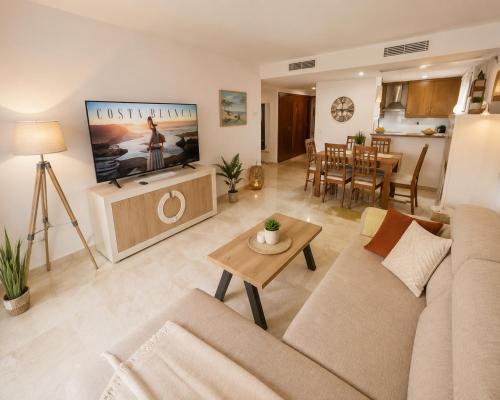 Apartamento Coco Loco Punta Prima,La Recoleta, 3 swimming pools, terrace and parking space