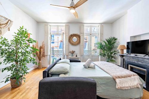 Le Petit Balcon de Verdun - charme français, central, balcon, tout équipé