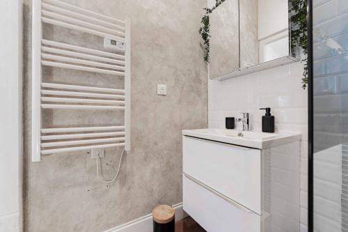 Le Petit Balcon de Verdun - charme français, central, balcon, tout équipé