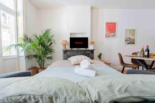 Le Petit Balcon de Verdun - charme français, central, balcon, tout équipé
