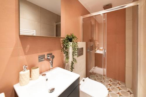 LUMEN Boutique Center Agiou Dimitriou SKG