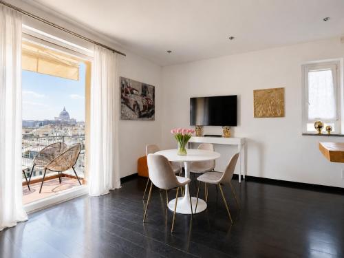 Vatican Sky view Spa Apartment by RHR