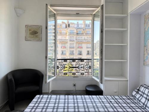 Studio flat near Eiffel Tower