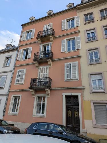 Chic and Cosy close to NHC and IRCAD great location