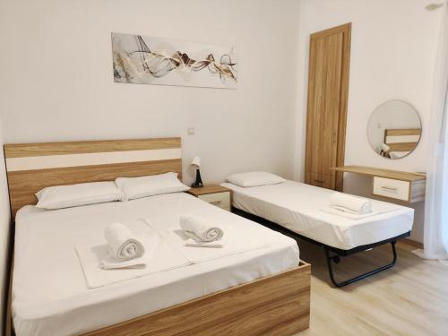Chios Breeze 1