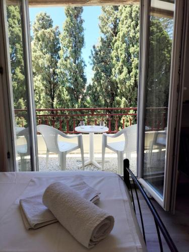 Chios Breeze 2