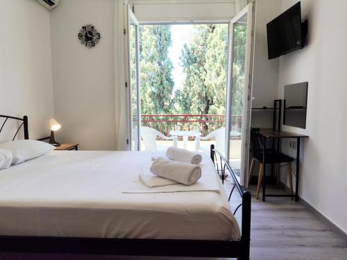 Chios Breeze 2