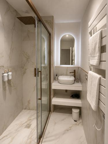Suquet Prestige, T2, 4P, AC, proche Port et Palais