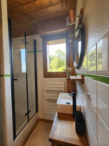 Méribel - 200 m des pistes de ski - Appartement dans chalet - parking privé