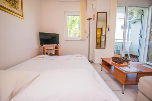 Apartments Inka & Ana by the sea