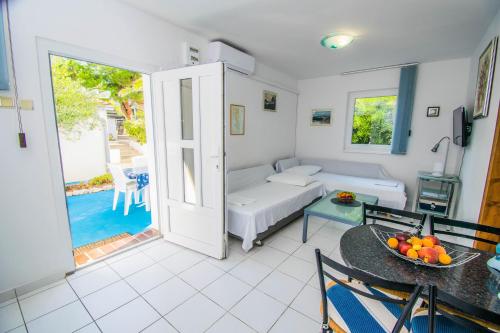 Apartments Inka & Ana by the sea