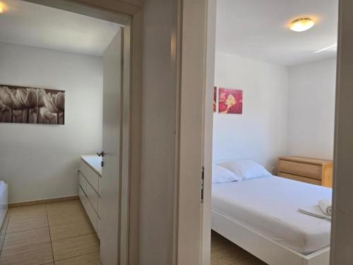 Apartment Mir - Novalja