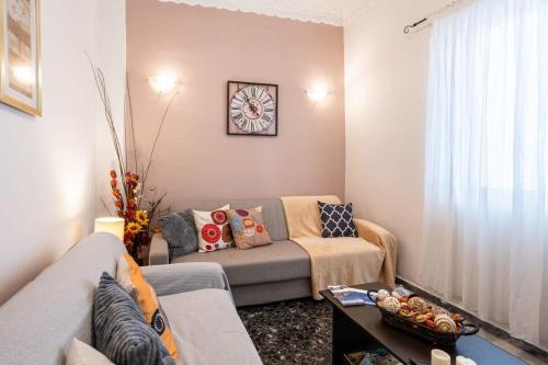 Sofi's Flat in the city center, 5min to the sea