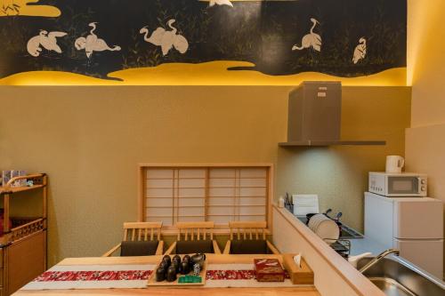 鶴Inn 鶴橋駅徒歩5分 難波 梅田 天王寺 関西空港 奈良直通 贅沢な和モダン一軒家 白鷺閣