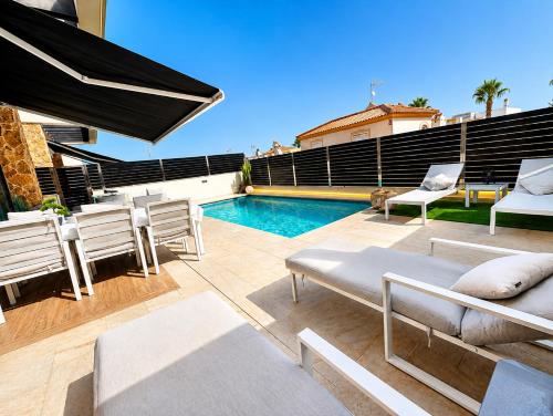 Large Villa with Private Pool and Sauna PMT37
