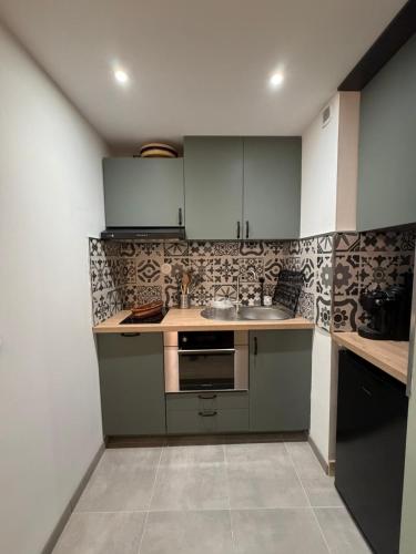 Appartement départ arrivée skis aux pieds MEIJE 3 vue vallée blanche rénové entièrement WIFI