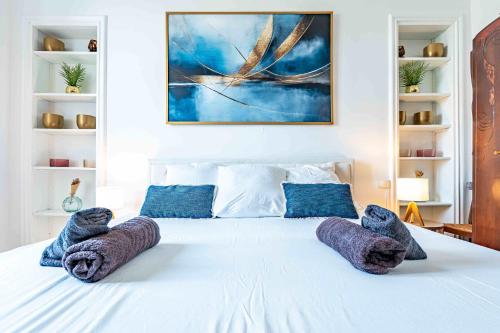 Elegant 130sqm AC Apt Square Gambetta