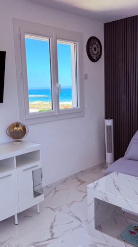 Appartement Moderne Vue Mer entièrement rénové
