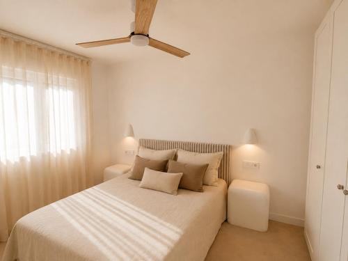Private villa in Marbella, beach and pool