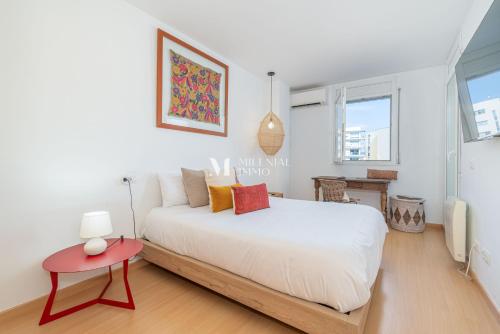 Milenial Immo - Exclusivo apartamento con piscina y vistas al canal