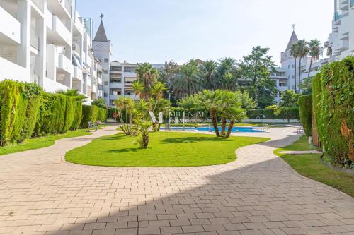 Milenial Immo - Exclusivo apartamento con piscina y vistas al canal