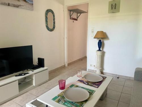 Studio climatisé en bord de mer et Plage privée