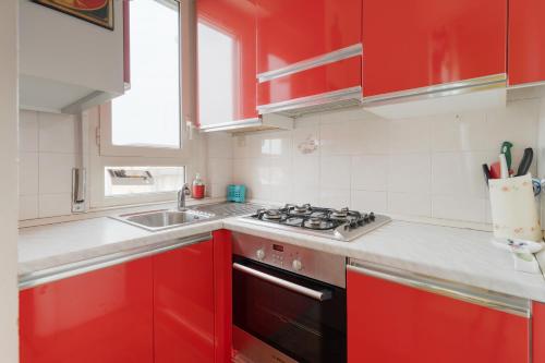 GuestHost - Cozy Balcony Flat near Porta Romana