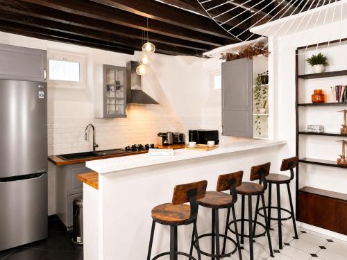 Spacious & modern property in Le Marais