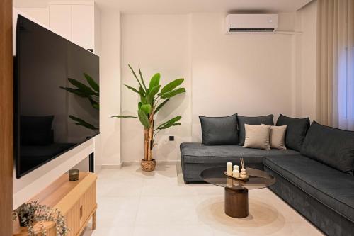 Light & Kozy Residence - Jacuzzi Lux Stay in Patra