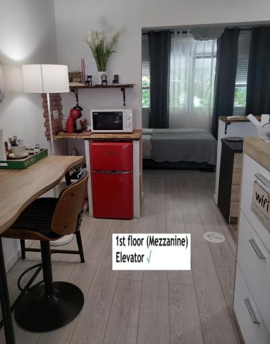 Rubica - "green window" studio apartment