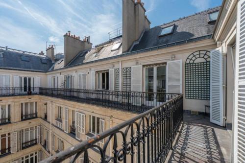 Duplex, Paris 8