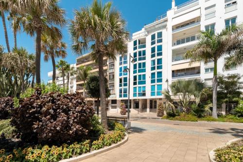 Dormi Studio - Beachfront in Estepona Center