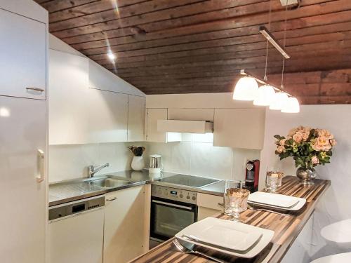 Apartment Primavera B31 by Interhome