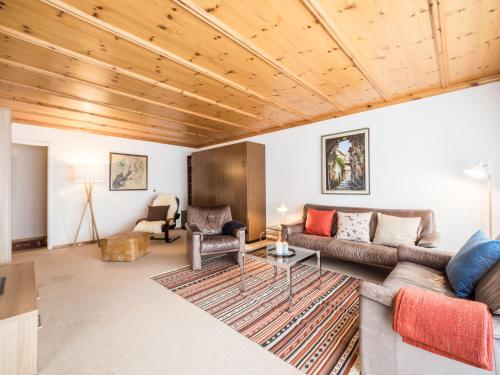 Apartment Val Signina 1-13a by Interhome