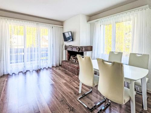Apartment Laret 6-11 by Interhome