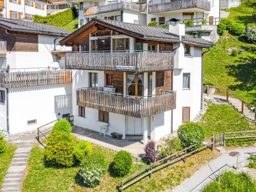Apartment Cocoon-Laax by Interhome