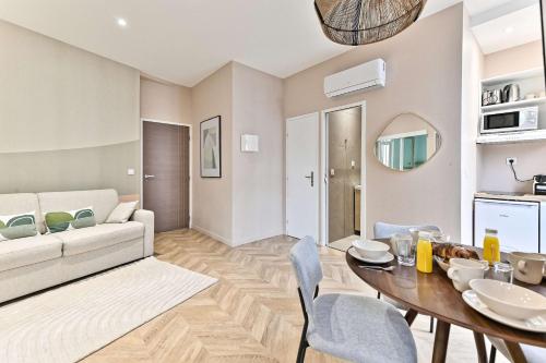 Charming, cozy and air-conditioned Paris 17