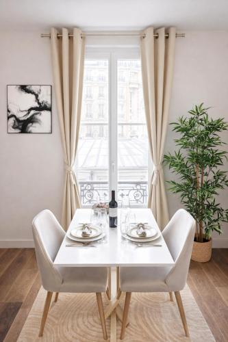 Arc de Triomphe - Premium family apartment for 5