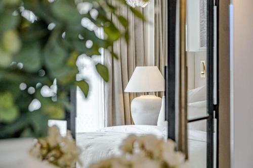 Royal Gardens Puerto Banús, 1BR Apartment with Pool