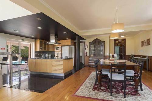Super Madeira Villa 5 Bedrooms Casa Funchal Deluxe Close To All Facilities