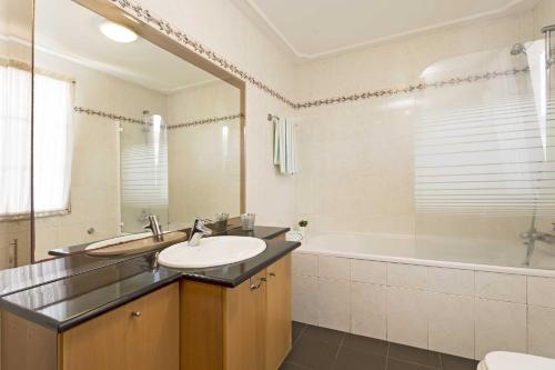 Super Madeira Villa 5 Bedrooms Casa Funchal Deluxe Close To All Facilities